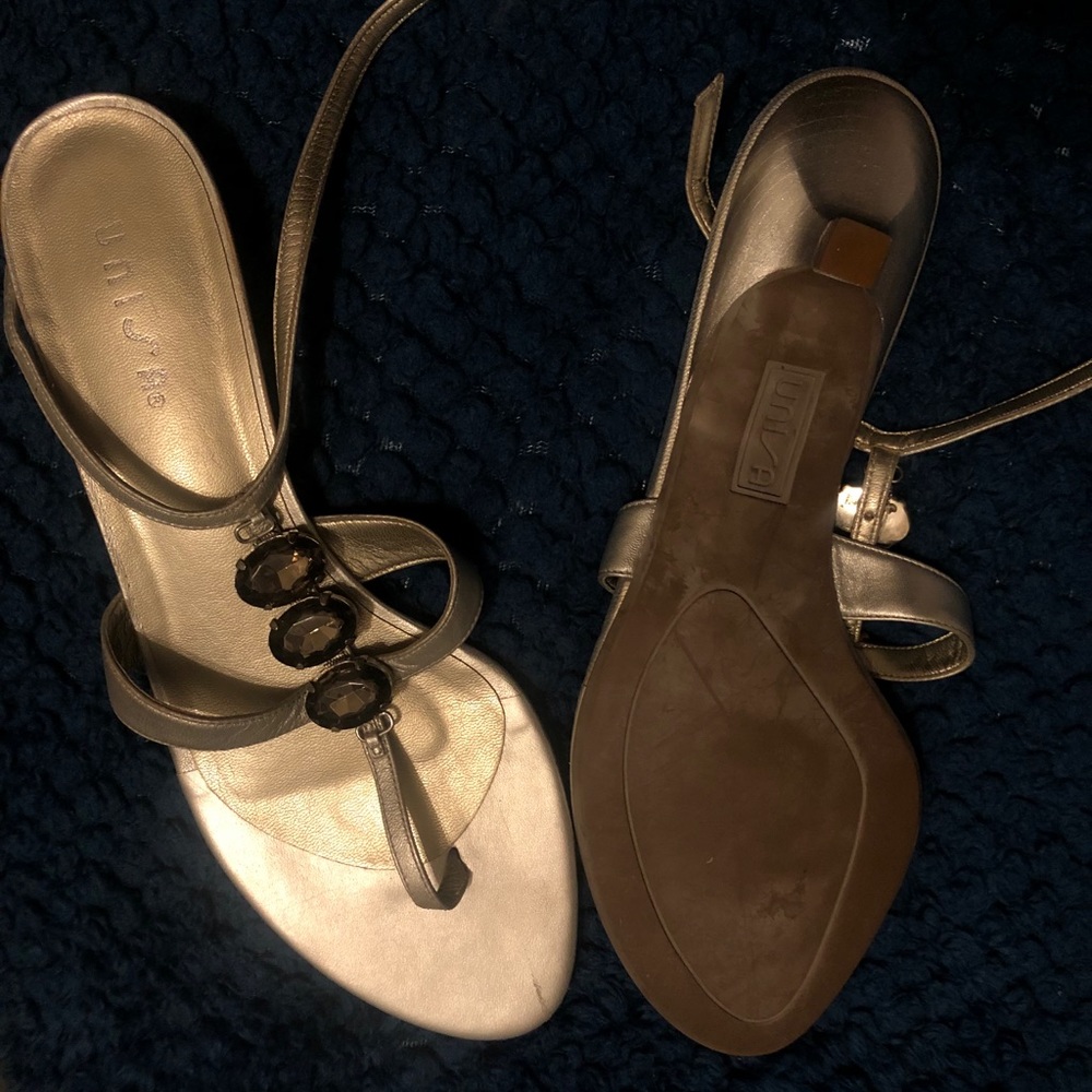 Sandals - Picture 3 of 4